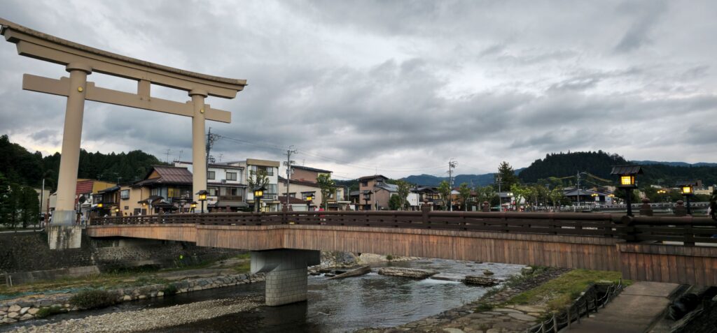 20251008 172358 small