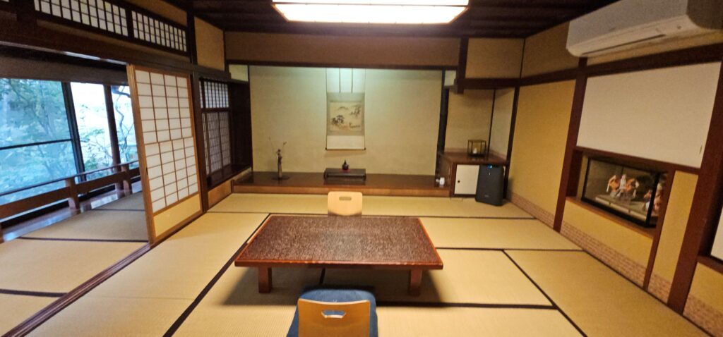 20251015 160842 small